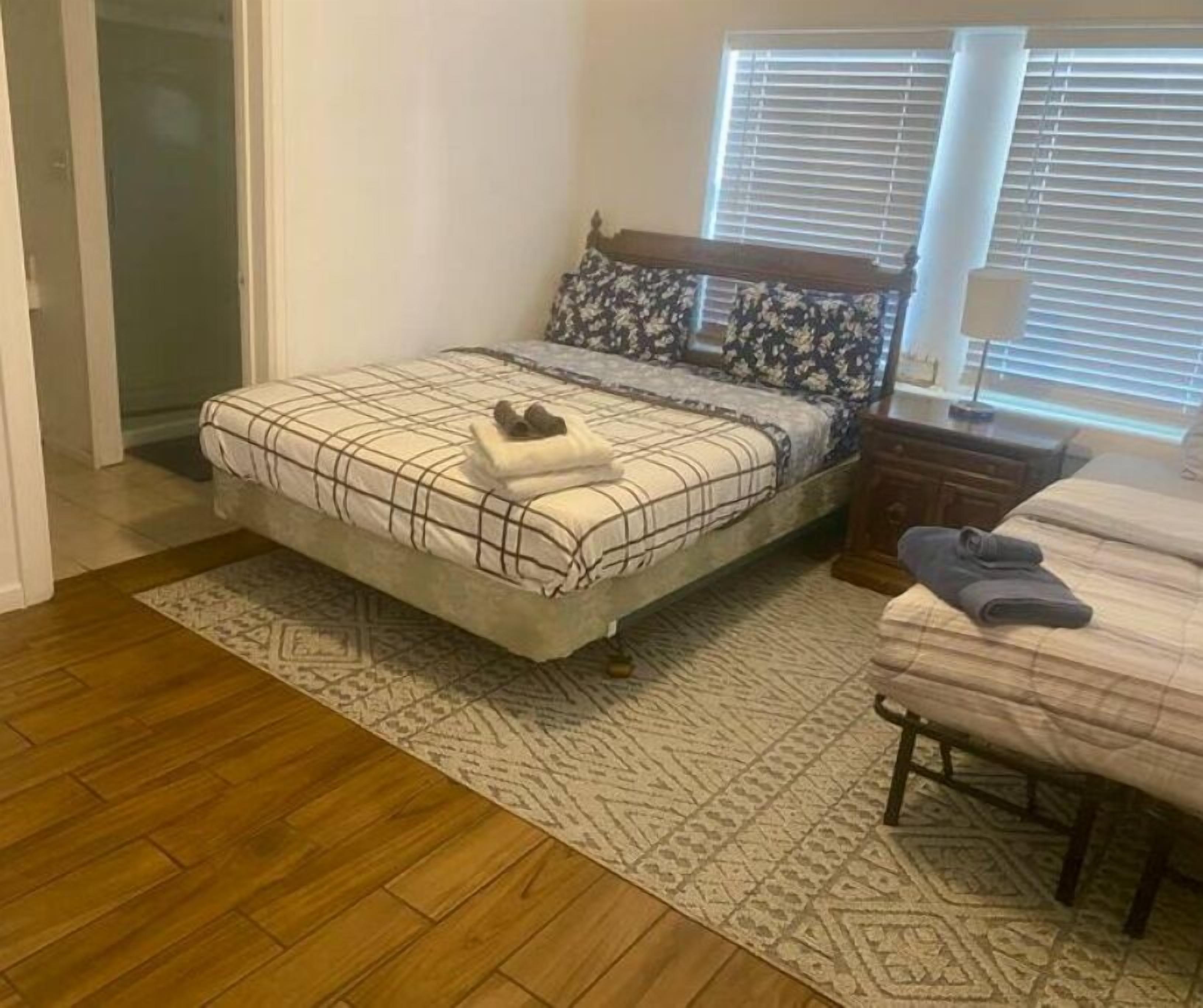 3 makuuhuonetta, Wi-Fi, vuodevaatteet