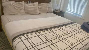 3 bedrooms, WiFi, bed sheets