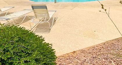 Perfect Chandler Getaway – Cozy Condo in the Heart of the East Valley!