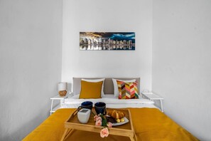1 habitación, tabla de planchar con plancha, wifi gratis y ropa de cama 