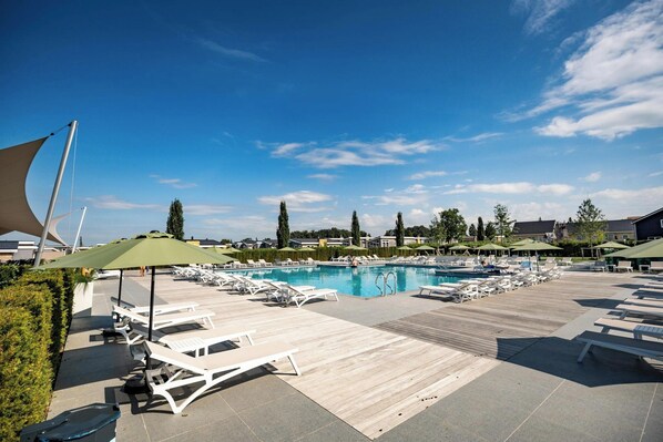 House | Pool