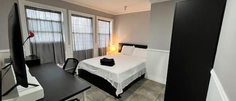 1 Schlafzimmer, Zimmersafe, Schreibtisch, kostenloses WLAN