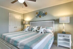 6 bedrooms, internet, bed sheets