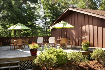 Lake Forest Resort – Relax on a Pristine Sandy Beach in the Northwoods!