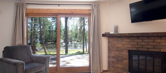 Lake Forest Resort – Relax on a Pristine Sandy Beach in the Northwoods!