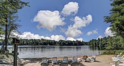 2Bed, 2Bath on Eagle River Chain of Lakes, Boat Slip Included