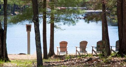 Lake Forest Resort – Relax on a Pristine Sandy Beach in the Northwoods!