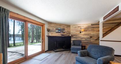 Lake Forest Resort – Relax on a Pristine Sandy Beach in the Northwoods!
