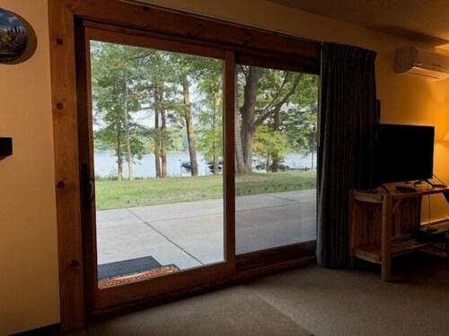 Lake Forest Resort – Relax on a Pristine Sandy Beach in the Northwoods!