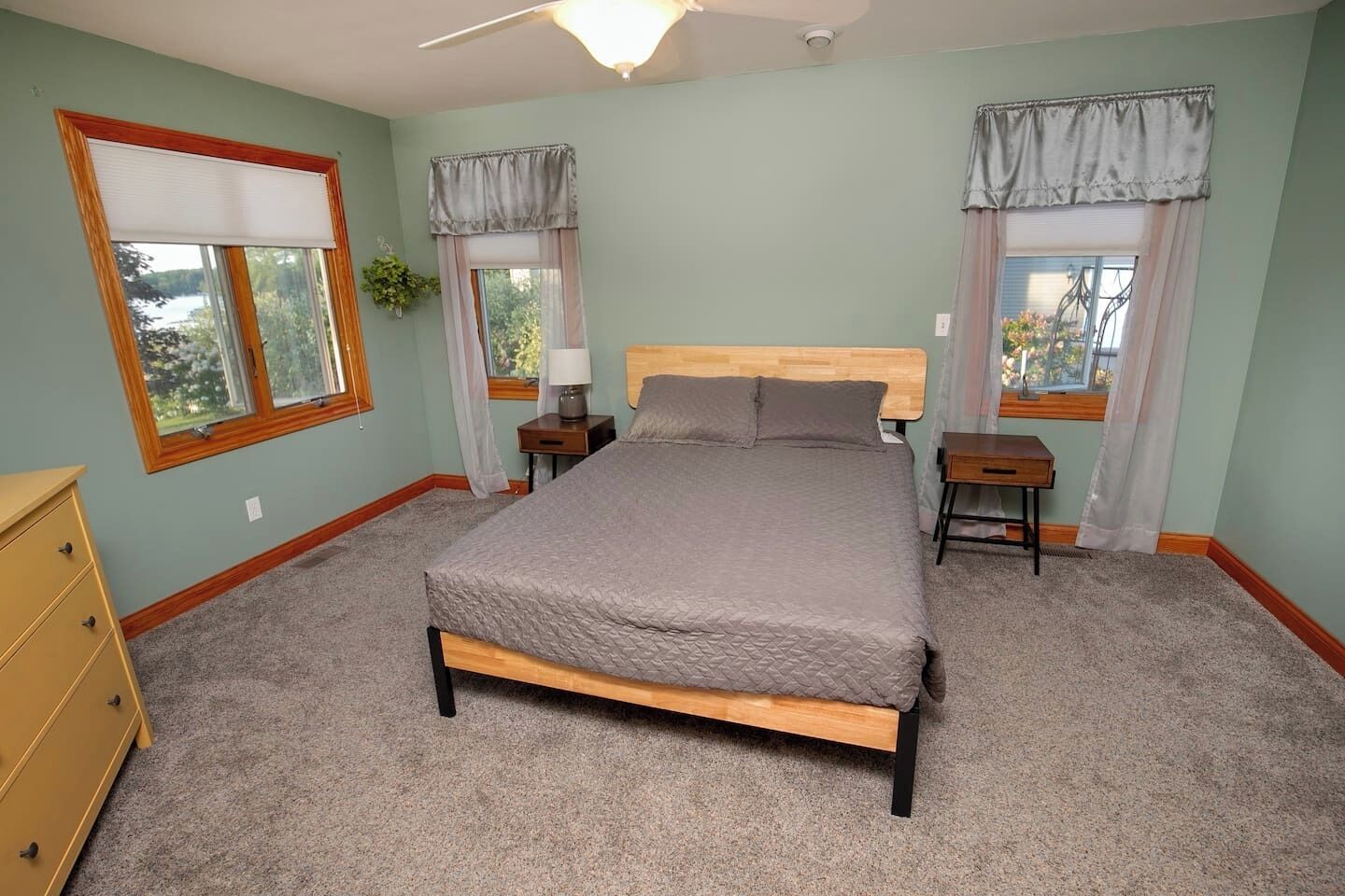 3 Schlafzimmer, Reisekinderbett, WLAN, Bettwäsche