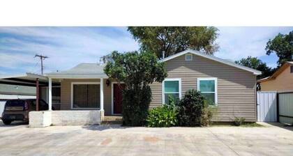 Spacious, Clean, Fresh 4BR/3BA  Unit A - 6 beds