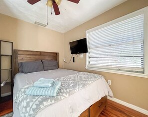 3 Schlafzimmer, Bügeleisen/Bügelbrett, WLAN, Bettwäsche