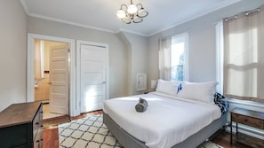 4 habitaciones, tabla de planchar con plancha y wifi gratis 