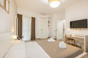 1 bedroom, iron/ironing board, travel crib, WiFi - Ostiense Flat&Rooms - Suite by Rentbeat (Roma)
