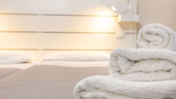 1 chambre, fer et planche Ă repasser, Wi-Fi, draps fournis