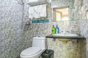 Room - Longlusheng Hotel (Tianjin West Railway Station) (Tianjin)