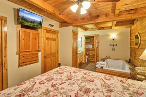 2 bedrooms, iron/ironing board, travel cot, free WiFi