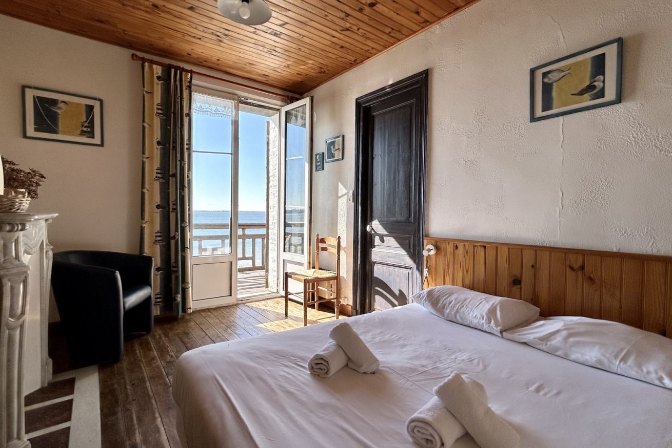 2 多间卧室、床单