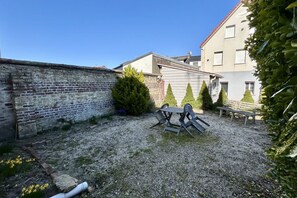 Outdoor dining - Le Phare, authentic apartment for 4 people (Le Crotoy)