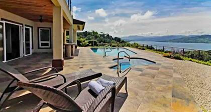 Tropical Paradise Lago Arenal
