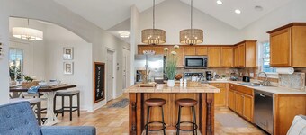 Charming Coastal Cottage on St. Simons Island