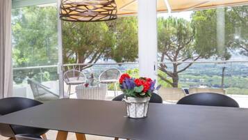 Casa, 4 dormitoris, terrassa | Menjador