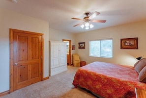 3 bedrooms, free WiFi, bed sheets - Zion Views- Casa De Canyon+ Resort Access (Orderville)