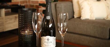 Smart TV, fireplace, video games, ping pong