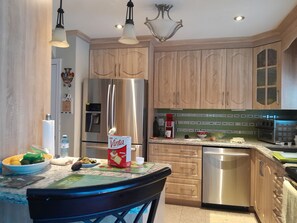 Micro-ondes, plaque de cuisson