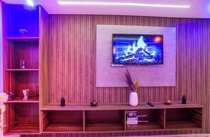 Interior - Chic Modern Apartment Steps from The Train Station. Fully Renovated (Unknown)