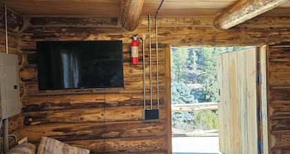 Cozy Roost Retreat