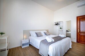 Unclassified image, 5 of 34, button - YiD Aleardi luminous and comfy (Firenze)