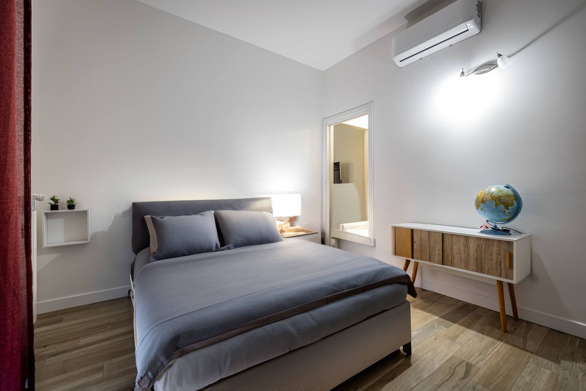 1 slaapkamer, een strijkplank/strijkijzer, reisbedje, wifi