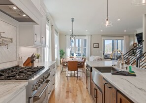 Fridge, microwave, oven, stovetop - Barefoot Bliss w/Stunning Waterfront Lot & Pool (Winchester)