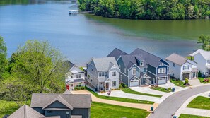 Exterior - Barefoot Bliss w/Stunning Waterfront Lot & Pool (Winchester)