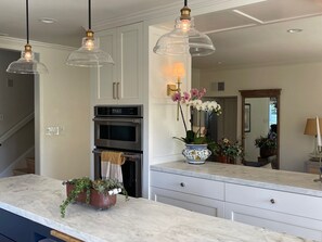 Interior - Gorgeous Solana Beach 3bd/3ba with pool and golf course view (Solana Beach)