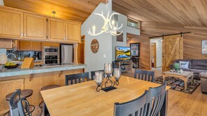 House, Multiple Beds (Witch Hazel - Unit 1) | Interior