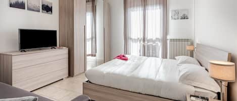 1 chambre, fer et planche à repasser, Wi-Fi, draps fournis