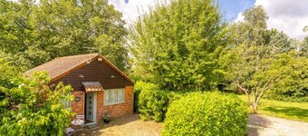 Swift Host Barn Cottage Rural Barn near the Norfolk Broads