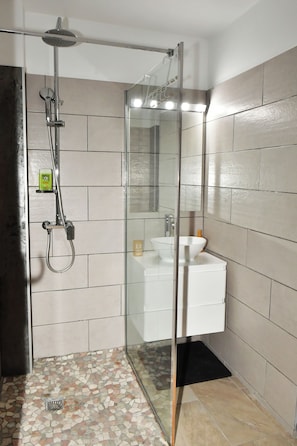 Towels, toilet paper
