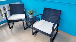 Terrace/patio - House w/Private Pool, 2 bed/1 bath/full kitchen/grill/near ferries/large yard (Ceiba)