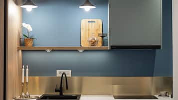 Studio tiện nghi đơn giản | Bếp riêng | Tủ lạnh, lò vi sóng, lò nướng, bếp nấu