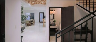 Modern house, 12 minutes from Antigua.