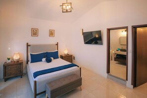 3 bedrooms, iron/ironing board, free WiFi, bed sheets - Modern house, 12 minutes from Antigua. (Santa Lucía Milpas Altas)