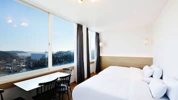 1 bedroom, laptop workspace, free WiFi