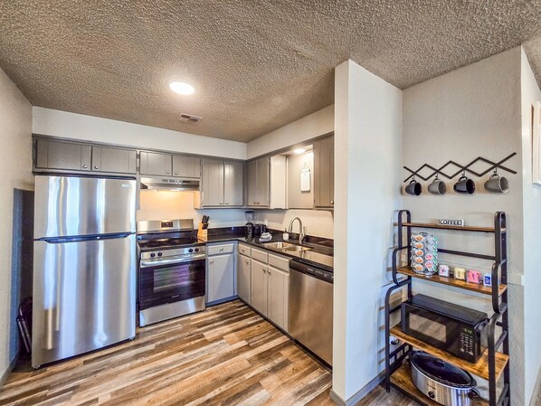 Fridge, microwave, oven, stovetop