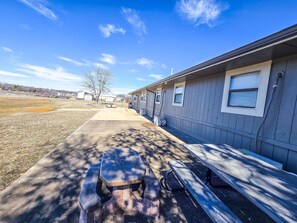 تناول الطعام بالخارج