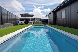 Piscine extérieure, piscine chauffée