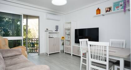 Holiday Home 'Piso En La Oliva Bien Comunicado' with Balcony, Wi-Fi and Air Conditioning