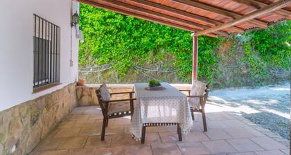 Rural House 'Las Nubes' with Mountain Views, Wi-Fi, and Air Conditioning